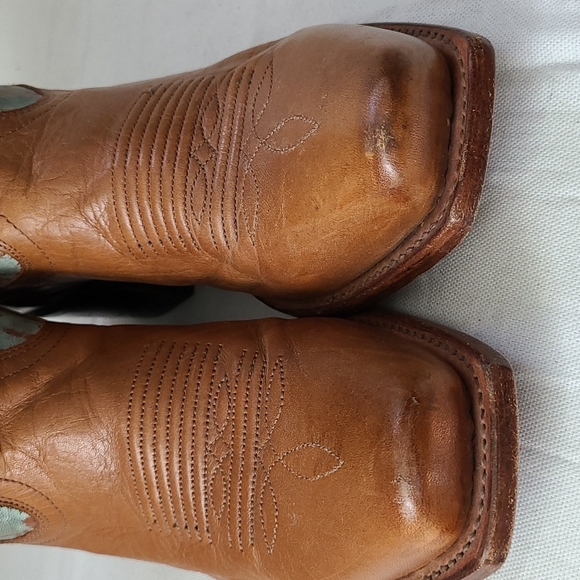 Boots - Picture 11 of 11